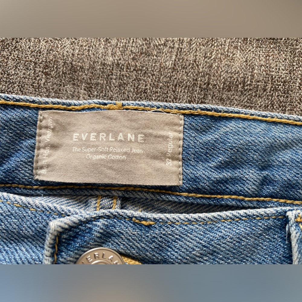Everlane the Super-Soft Relaxed Runaround Jean in Vintage Light Blue Size 32 - Picture 9 of 13